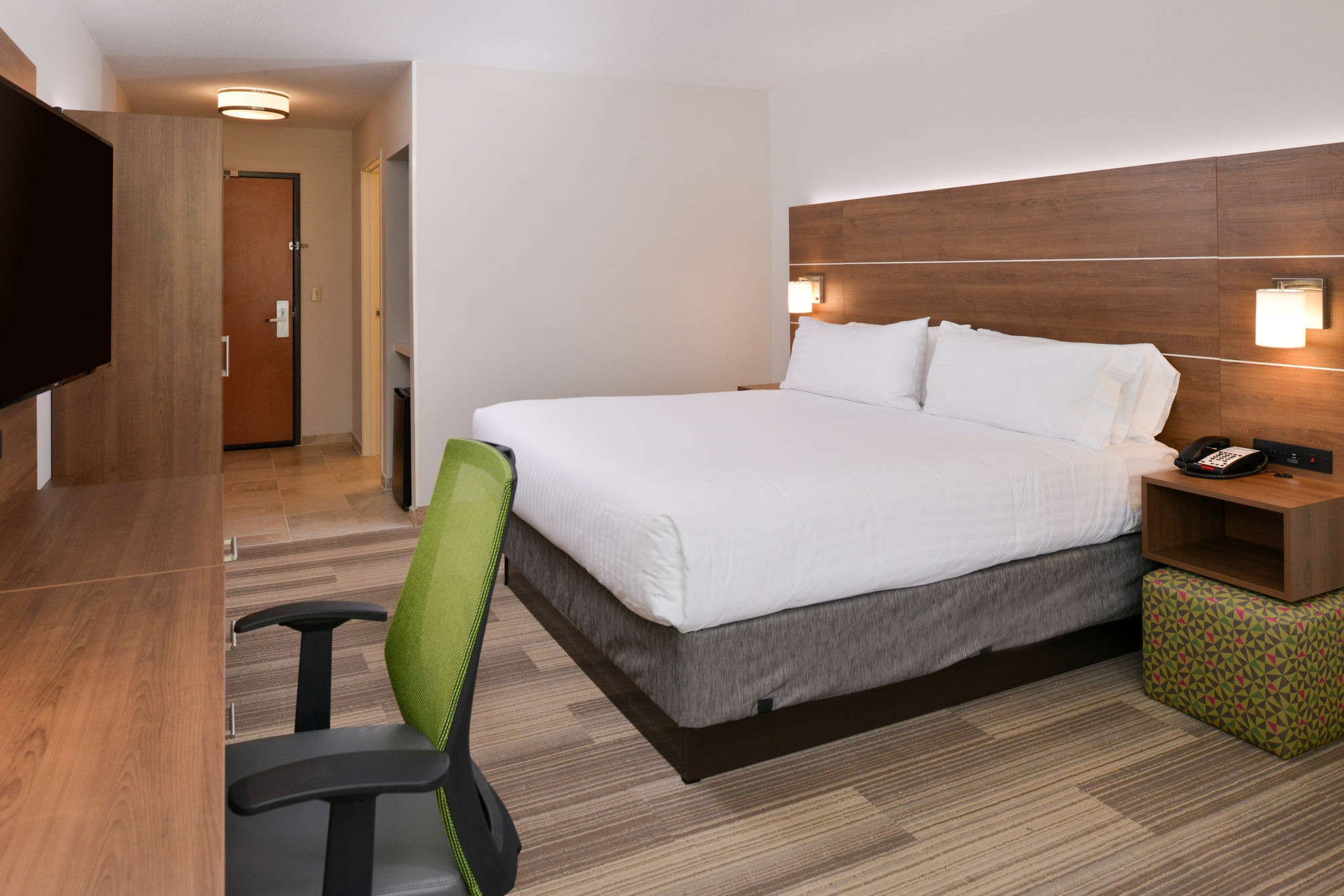 Holiday Inn Express Mineral Wells By Ihg Parkersburg Exterior foto